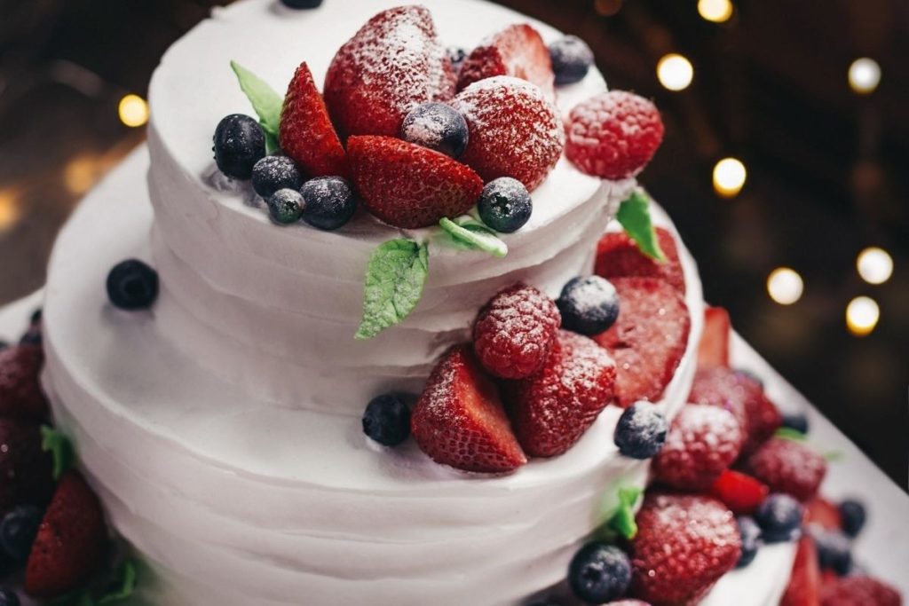 Ozdoby Na Tort Weselny Toppery I Figurki Na Tort Co Wybrac Ozdoby Na Tort Weselny Toppery I Figurki Na Tort Co Wybrac